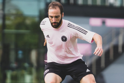 El "Pipita" Higuaín legó al Inter Miami en septiembre de este año y firmó hasta 2022 por un sueldo de 7.5 millones de euros anuales.