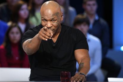 Mike Tyson vuelve al ring este sábado para enfrentar a Roy Jones Jr.