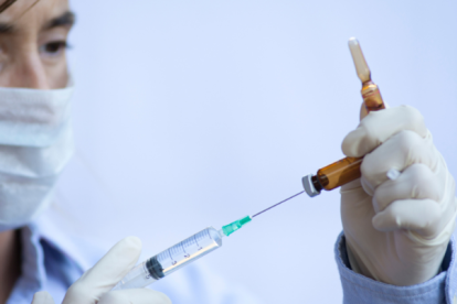 Sondeos en algunos países han indicado cierto recelo entre los ciudadanos a la hora de vacunarse.