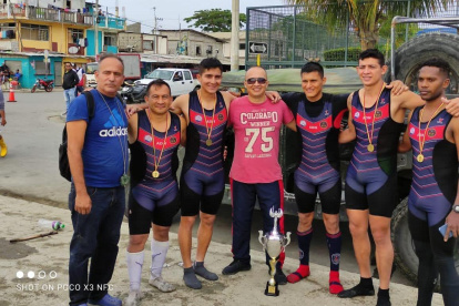 Los integrantes del equipo ADN, quienes se llevaron la victoria en esta simbólica competencia