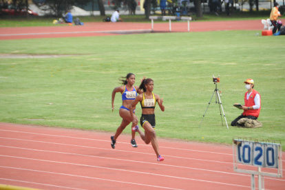 En el Gran Prix Richard Boroto, el 12 de diciembre, Anahí (771) se quedó a una centésima del cupo a los Olímpicos.