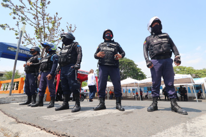 El Municipio no ha especificado en qué procesos basa la selección del personal que labora en los departamentos de esa entidad.