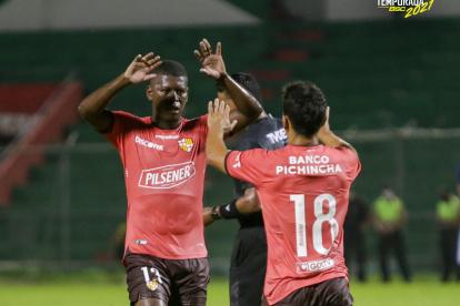 Gabriel Cortez y Matías Oyola marcaron goles en el amistoso del Ídolo ante el Manta.