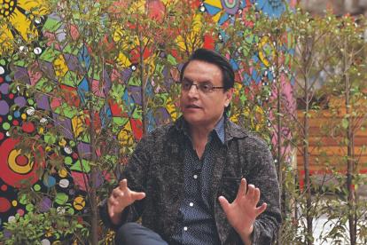 Villavicencio llega a la Asamblea bajo el auspicio de la alianza Honestidad que aglutinó al Partido Socialista Ecuatoriano con Concertación.