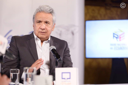 El presidente Lenín Moreno en su programa radial semanal.