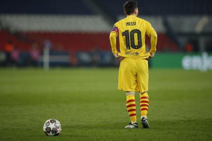 A Lionel Messi el fútbol parece haberle dado la espalda en las últimas competencias grandes en las que estuvo.