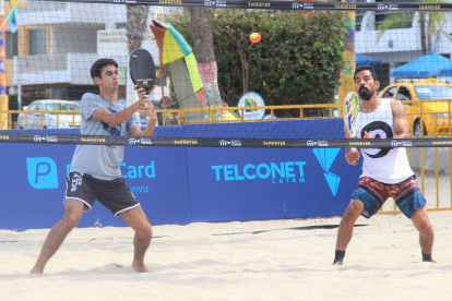 Competencia. Sebastián Quintana, actual # 1 de Ecuador (i), estará en Karibao.