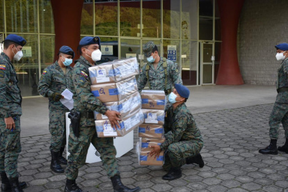 Los militares se encargaron del transporte y custodia del material electoral.