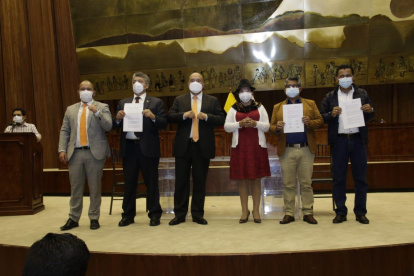 Dirigentes y autoridades electas de las dos organizaciones políticas coincidieron en la Asamblea Nacional.