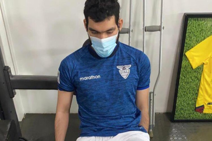 Paúl Arteaga, joven de 26 años de edad, en busca de una prótesis.