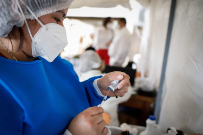 El presidente Guillermo Lasso anuncia la adquisición de seis millones de vacunas de la monodosis CanSino.