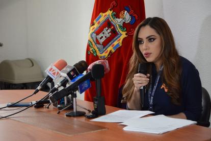 Gabriela Obando, directora de la AMC, da detalles sobre el reclamo de la Ecuafútbol hacia el Municipio de Quito.
