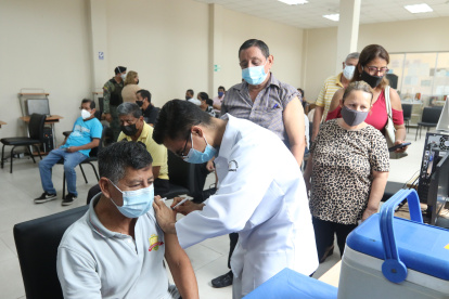 El proceso de vacunación registra varios centros a nivel nacional.