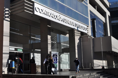 Actividades. En la Contraloría General del Estado las actividades no han parado a pesar de los inconvenientes que involucran a su principal autoridad.