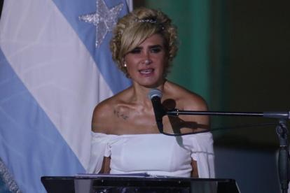 Figura. La alcaldesa durante su intervención en la sesión solemne.