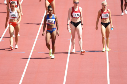 El equipo femenino de atletismo consiguió récord nacional.