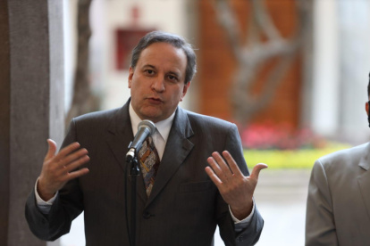 El titular de Economía y Finanzas, Simón Cueva, ha mencionado que el precio promedio del barril de petróleo es de entre $ 50 y 60.