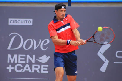 Goméz (156 ATP) venció en primera ronda al juvenil tricolor Gian Rodríguez por 6-1, 6-2. Ahora su rival será Alexis Gautier (444).