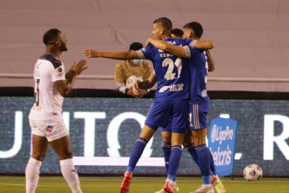 Primer Tiempo: Emelec y Liga de Quito empatan en un gran partido.