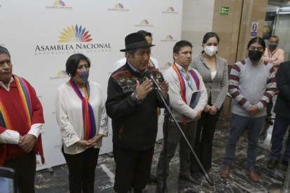 Algunos asambleístas de Pachakutik se deslinda de la votaciónes anteriores y crean un grupo parlamentario.