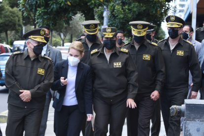 Reunión. La ministra de Gobierno Alexandra Vela acudió la tarde de este miércoles a la Contraloría.