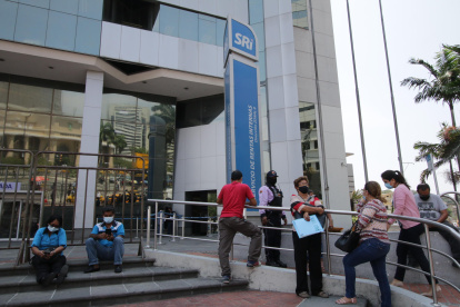 VISTA DE LA FACHADA DEL EDIFICIO DEL SRI EN GUAYAQUIL |
EDIFICIO DEL SRI EN LA AVENIDA ORELLANA PERIODISTA: LISBETH ZUMBA FECHA: 08/11/2021 Agencia (ag-extra)