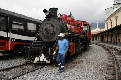 Traspaso. Se suscribió la escritura pública parcial de traspaso de la empresa ferroviaria.