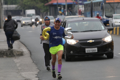 Wilson empezó a correr a los 17 años con la Carrera EXPRESO, desde entonces no ha parado. Lleva un mensaje de vida sana.