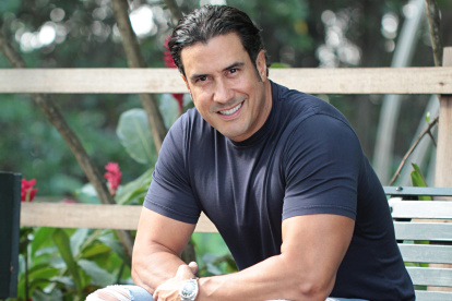 José Javier alista la entrega de los premios Verdes para el próximo abril en Miami.