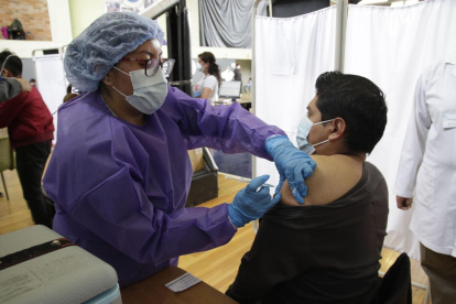 1. Campaña. La vacunación es, sin duda, el mayor logro del Gobierno que considera que no ha sido suficientemente reconocido