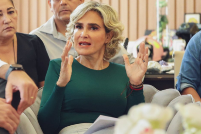 Cynthia Viteri en reunión con alcaldes de Durán, Samborondón y Yaguachi, este 24 de mayo.