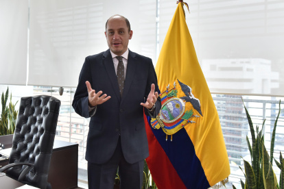 ENTREVISTA AL MINISTRO DE PRODUCCION  JULIO JOSE PRADO EN SU DESPACHO UBICADO EN LA PLATAFORMA GUBERNAMENTAL 01 de junio del 2022 KARINA DEFAS Agencia (ag-expreso ag-extra ag-quito)
