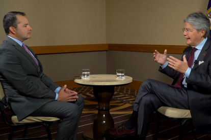 El presidente Guillermo Lasso atendió una entrevista al medio de comunicación estadounidense La Voz de América (VOA)