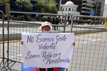 Aprehensión. El edificio de Flagrancia de Quito permaneció por varias horas con resguardo militar y policial.