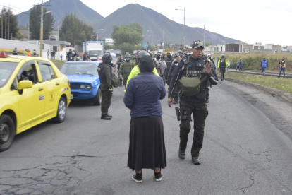 Acción. El Gobierno extendió la medida a otras provincias del país para mitigar las protestas.
