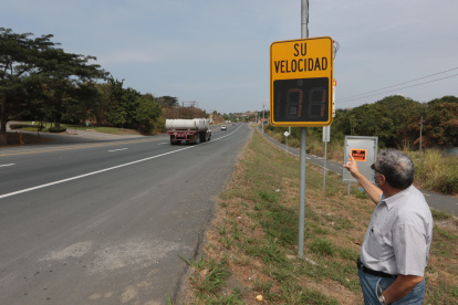 Carretera. EXPRESO realizó un recorrido por un tramo de vía a la costa. Ahí se evidenciaban las quejas.