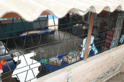 Desde el lunes las clases presenciales están suspendidas en el plantel donde se registró el hecho.