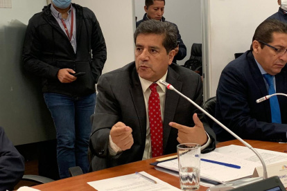 El asambleísta Segovia pidió que se investiguen sus cuestas bancarias para evitar suspicacias.