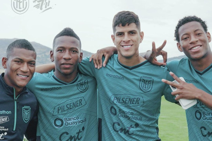 Los jugadores de la Tri se preparan para los choques amistosos en Europa.