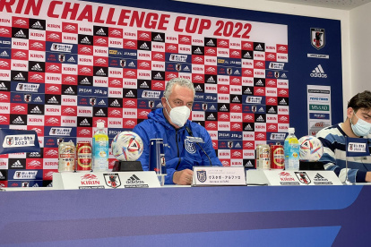 El entrenador de la selección ecuatoriana habló desde Alemania sobre el amistoso contra Japón.