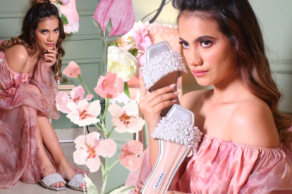 Las perlas y cristales están de moda.