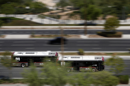Rápido, moderno, limpio y gratuito. Moverse por Catar es extremadamente sencillo, un país que ha asumido el reto de renovar todas sus infraestructuras para organizar un torneo que deja un legado extraordinario y un modelo de movilidad innovador y eficaz.