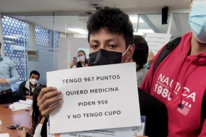 Caso. Apolo no pudo acceder a un cupo en Medicina y para no alargar años en sus estudios eligió otra carrera.