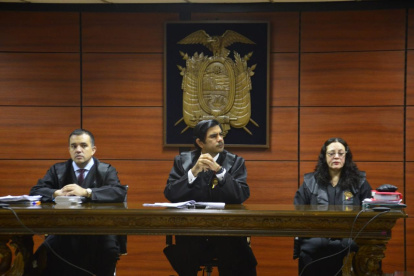Jueces. Daniela Camcho, Luis Rivera y Felipe Córdova, integraron el tribunal de apelación.