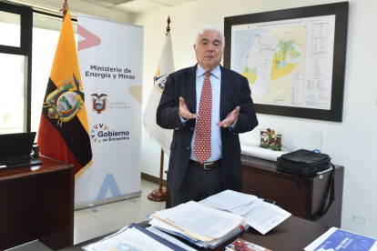 Fernando Santos Alvite, ministro de Energía, asumió el cargo a inicios de noviembre.