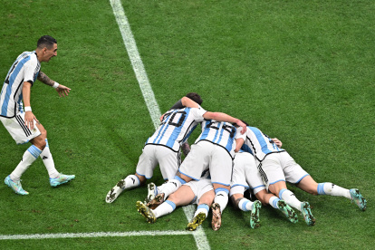 Argentina se quedó con la Copa del Mundo tras vencer por 4-2 en penales a Francia.