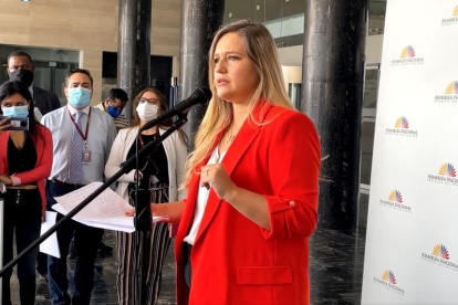 La vicepresidenta de la comisión de Fiscalización de la Asamblea Nacional e integrante del movimiento oficialista CREO, Ana Belén Cordero responde sobre las acciones del gobierno.