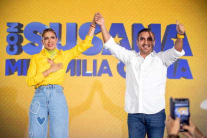 Evento. La prefecta del Guayas, Susana Gonzáles, oficializó el inicio de la campaña electoral con la que apunta a la reelección.