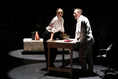 Érika Vélez y Alejandro Fajardo durante su presentación.