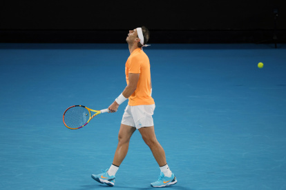 Nadal dejó muy afectado la pista. Con la derrota pasará del #2 al #6 ATP.